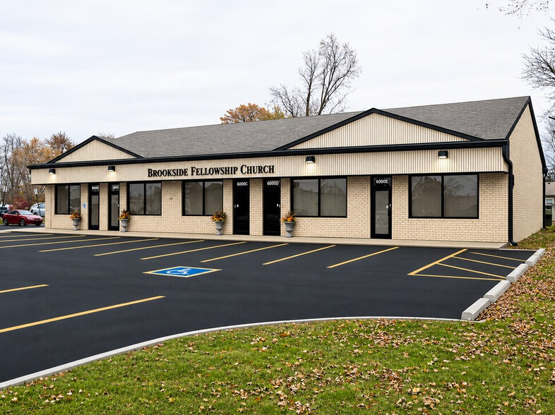 Primary Photo Of 49532-49540 Gratiot Ave, Chesterfield Freestanding For Lease