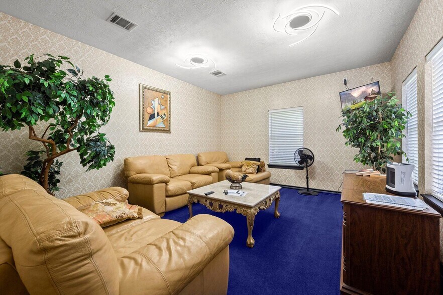 More Photos Of 19525 Doerre Rd, Spring Lodge Meeting Hall For Sale