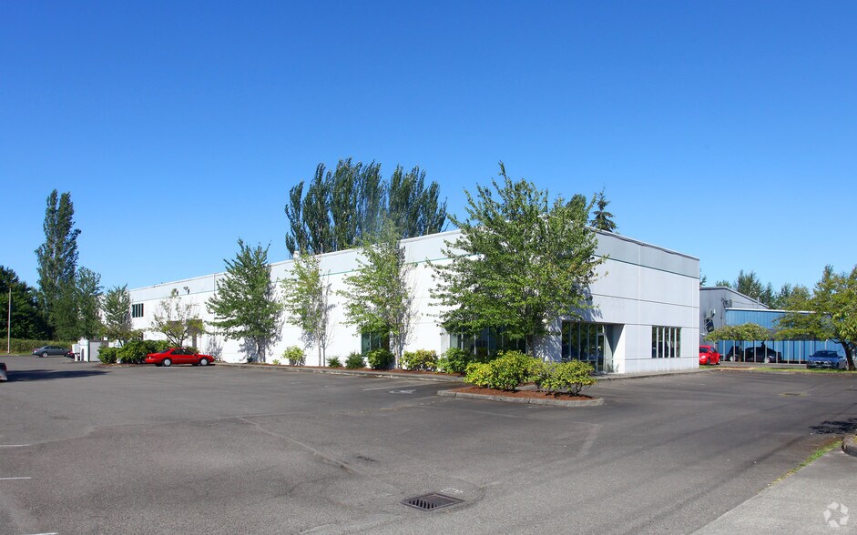 More Photos Of 3077 20th St E, Fife Warehouse For Lease