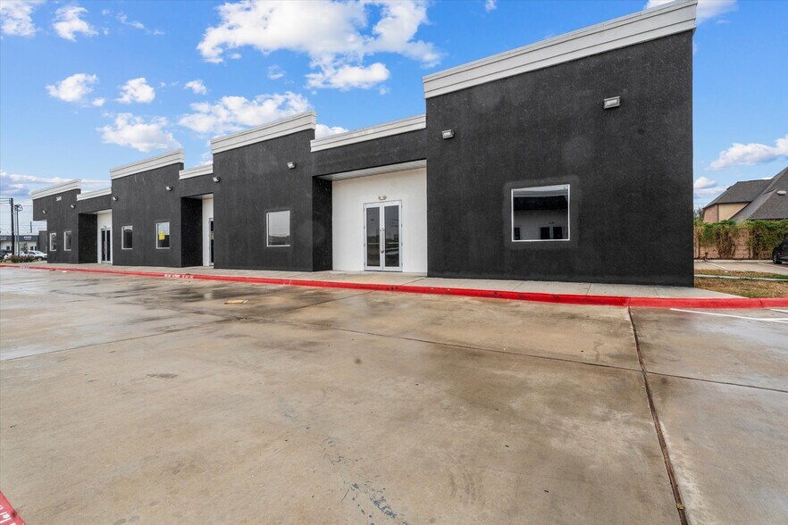 More Photos Of 26605 Cook Field Rd, Katy Light Distribution For Lease