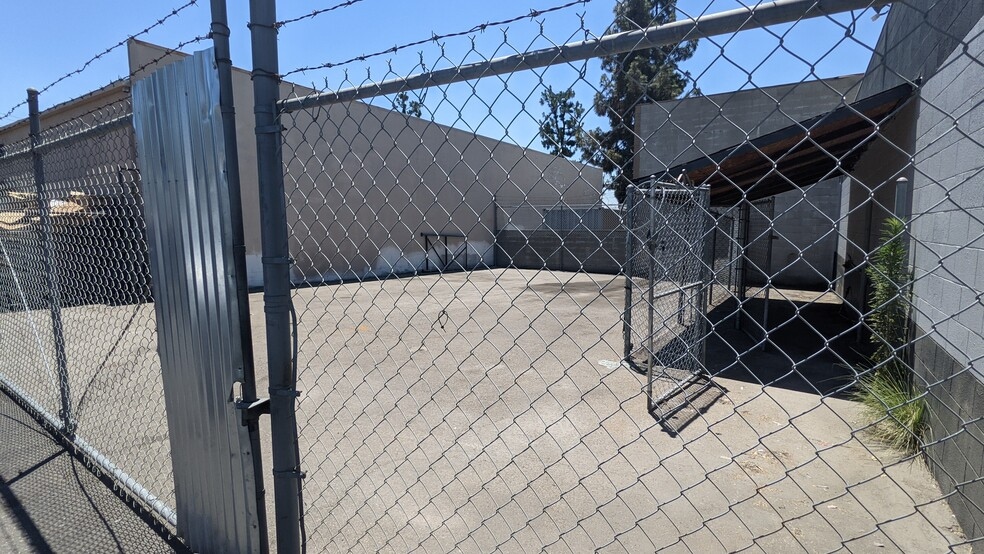 More Photos Of 8981-8983 Rose Ave, Montclair Auto Repair For Sale