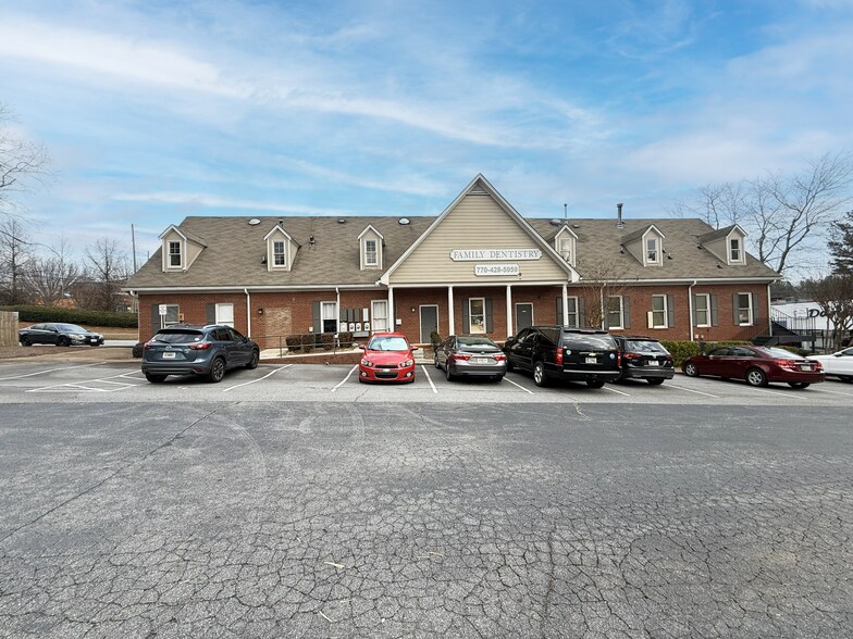 More Photos Of 999 Whitlock Ave SW, Marietta Unknown For Lease