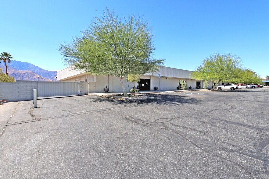 More Photos Of 1251 Montalvo Way, Palm Springs Manufacturing For Lease