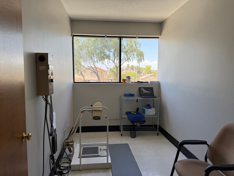 More Photos Of 604 W Warner Rd, Chandler Medical For Sale