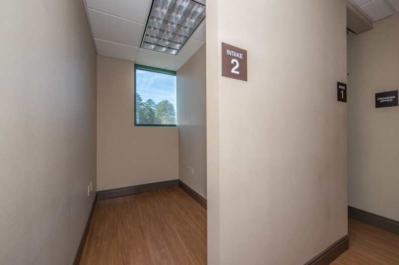 More Photos Of 1807 Huguenot Rd, Midlothian Medical For Lease