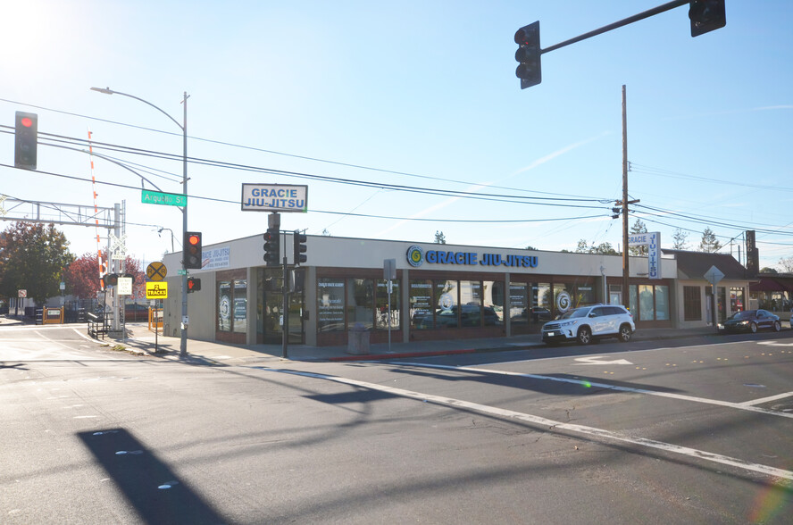 Primary Photo Of 701-713 Arguello St, Redwood City Storefront For Lease