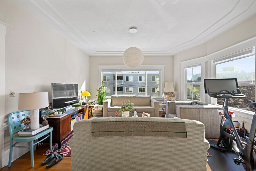 More Photos Of 4045 Manila Ave, Oakland Apartments For Sale