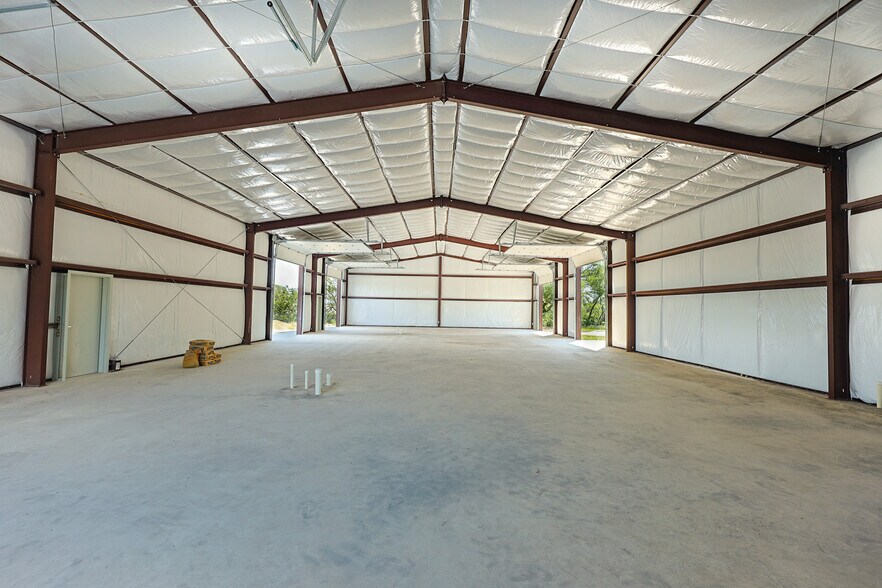 More Photos Of 3364 N Bagdad Rd, Leander Unknown For Lease