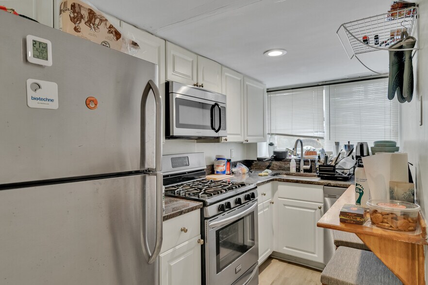 More Photos Of 2 Hingham St, Cambridge Multifamily For Sale