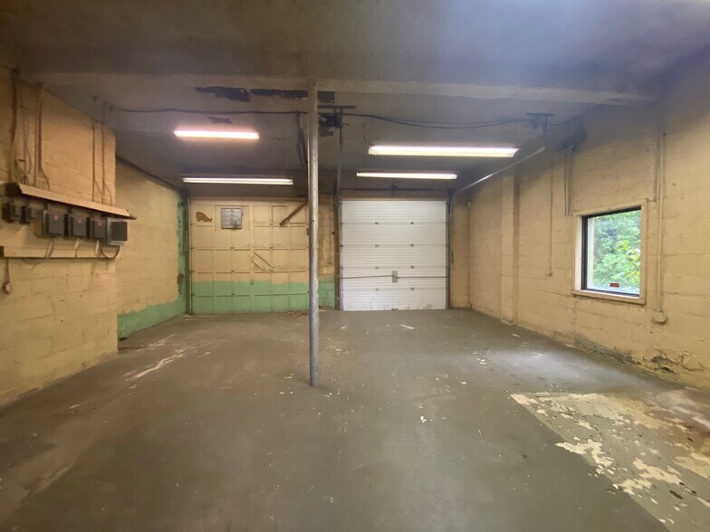 More Photos Of 83 Main St, Netcong Flex For Sale