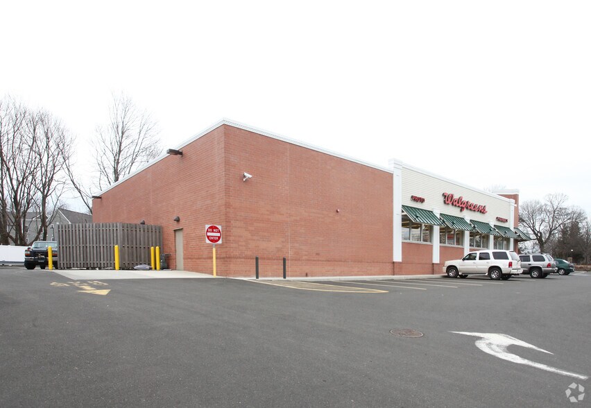 More Photos Of 157 Main St, East Haven General Retail For Sale