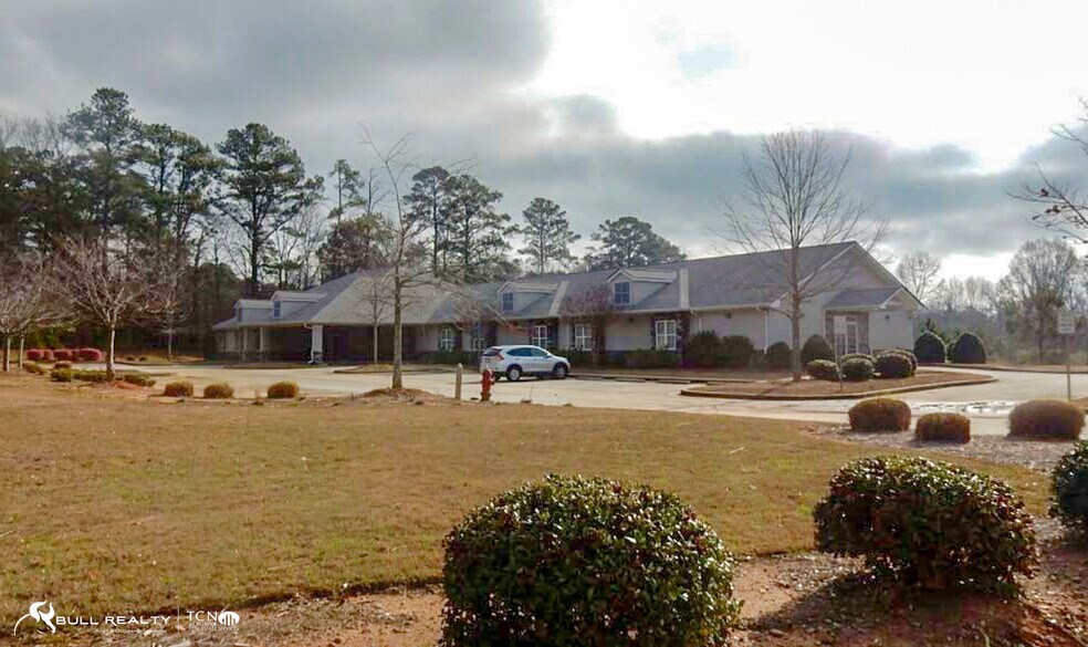 More Photos Of 22 Madras Pky, Newnan Healthcare For Lease