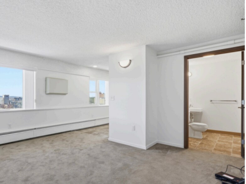 More Photos Of 300 E Collins Dr, Casper Apartments For Sale