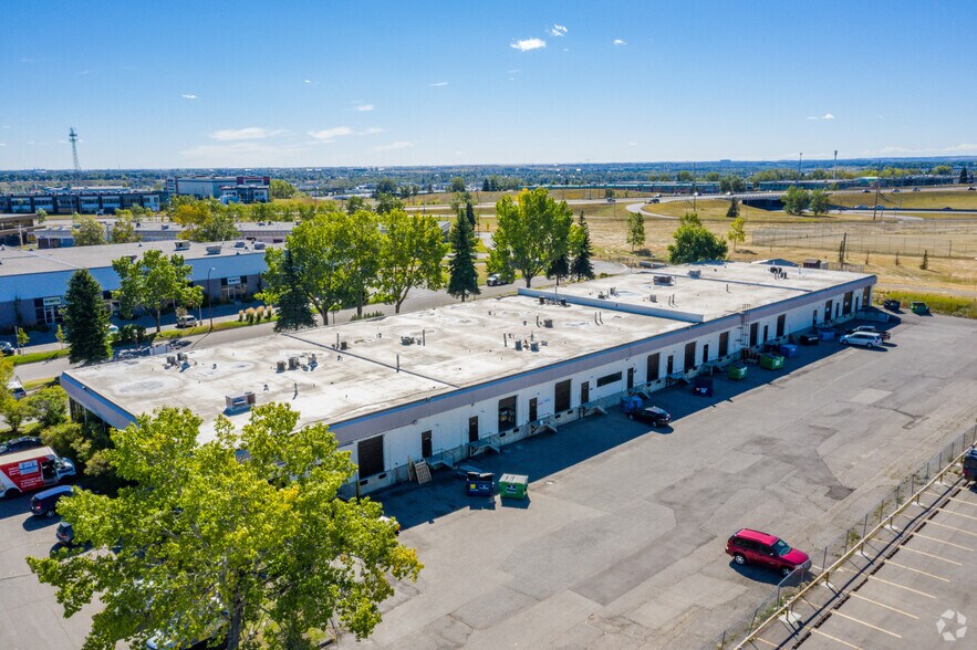 More Photos Of 6143 4th St SE, Calgary Light Distribution For Lease