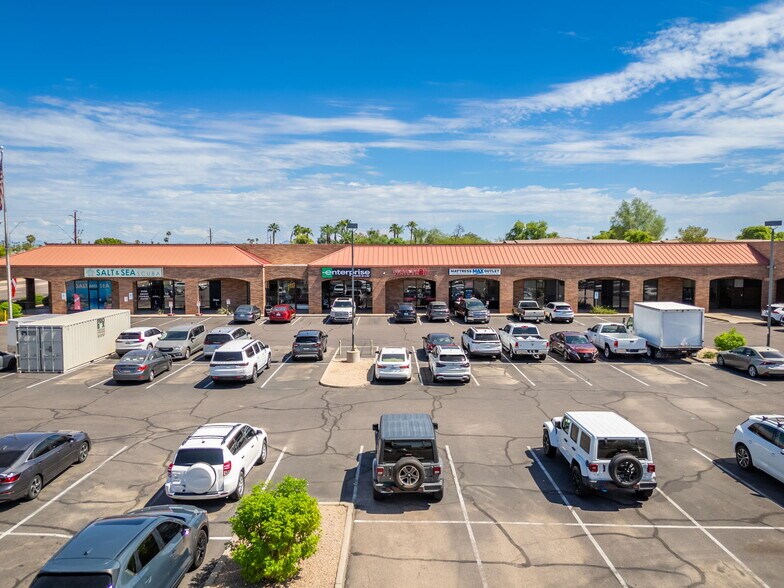 More Photos Of 4139 W Bell Rd, Phoenix Unknown For Lease