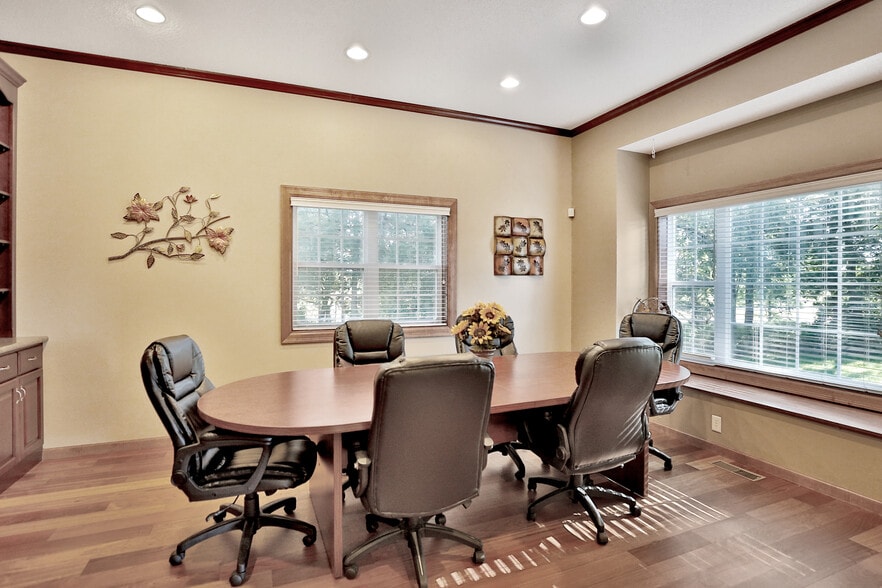 More Photos Of 2191-2195 Northdale Blvd NW, Coon Rapids Office For Sale