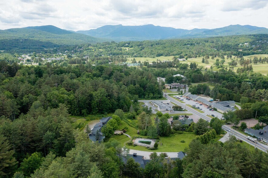 More Photos Of 1007 Mountain Rd, Stowe Hotel For Sale
