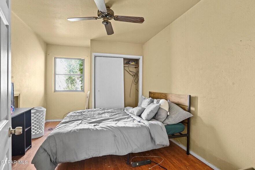 More Photos Of 3984 Doniphan Dr, El Paso General Retail For Sale