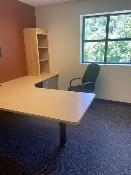 More Photos Of 94 River Rd, Hudson Distribution For Sale