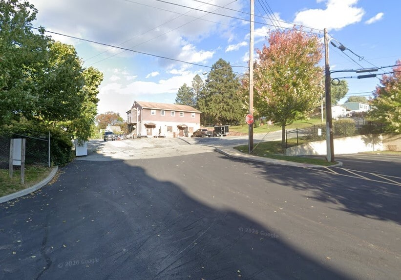 More Photos Of 401 Linden St, Columbia General Retail For Sale