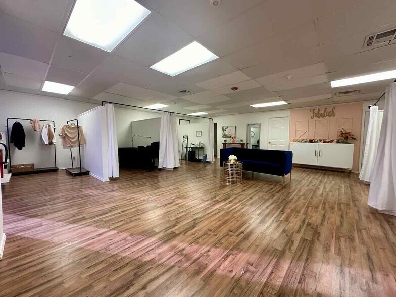 More Photos Of 7550 College St, Beaumont Industrial For Sale