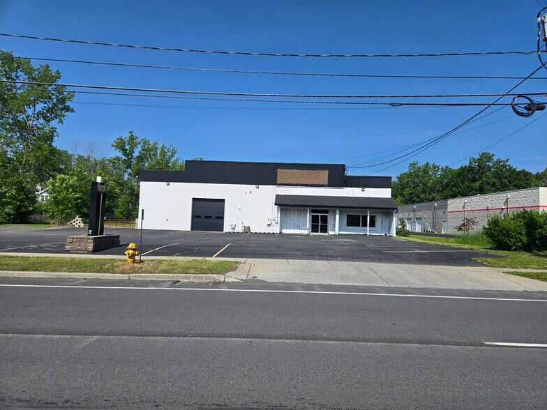 Primary Photo Of 9170 Transit Rd, East Amherst Warehouse For Sale