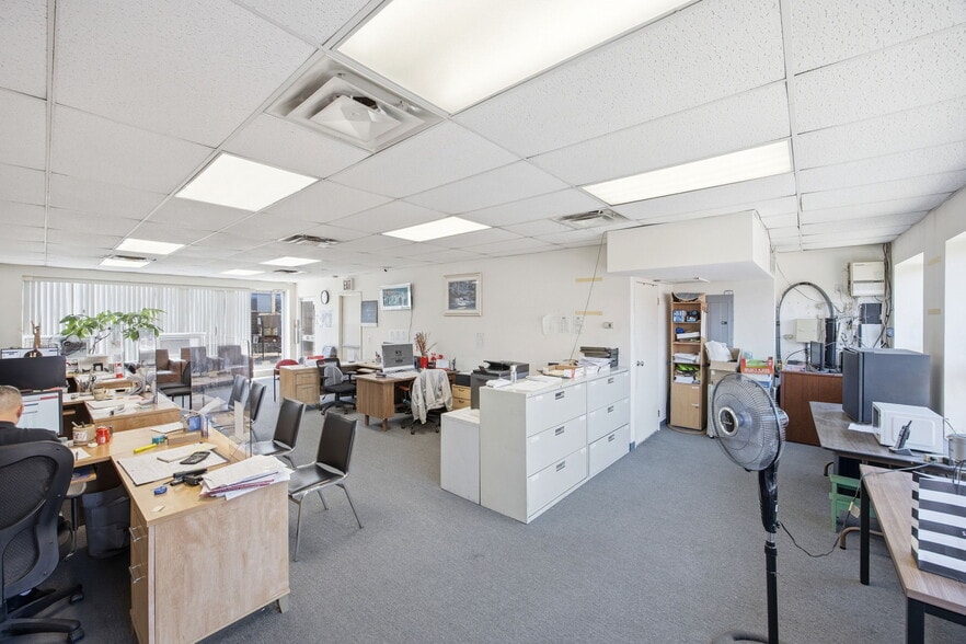 More Photos Of 136-21 41st Ave, Flushing Storefront Retail Office For Sale