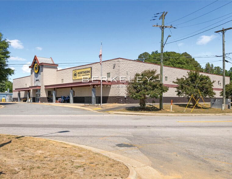 More Photos Of 3502 Bragg Blvd, Fayetteville Freestanding For Sale