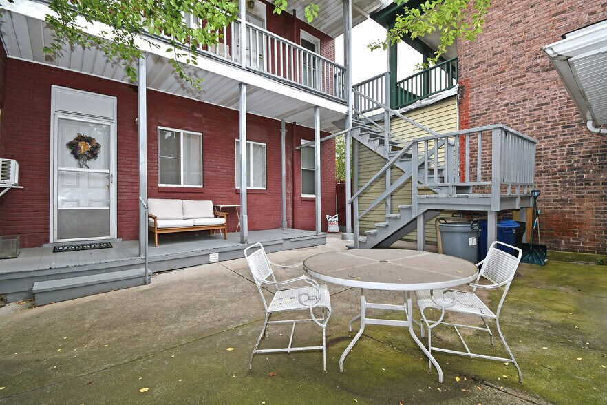More Photos Of 15 S 14th St, Pittsburgh Multifamily For Sale