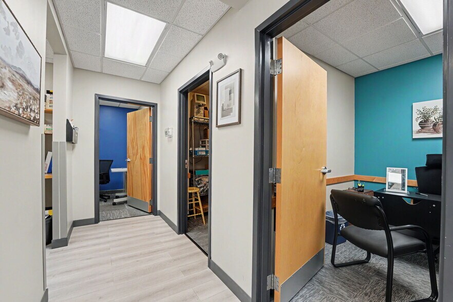 More Photos Of 932 Elmwood Ave, Buffalo Flex For Sale