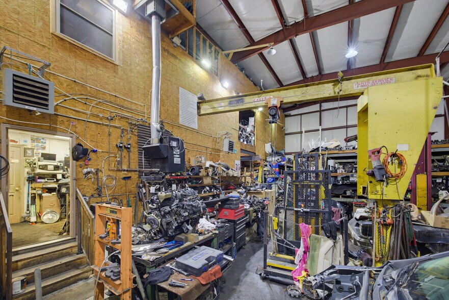 More Photos Of 428 Railroad St, Thomaston Industrial For Sale