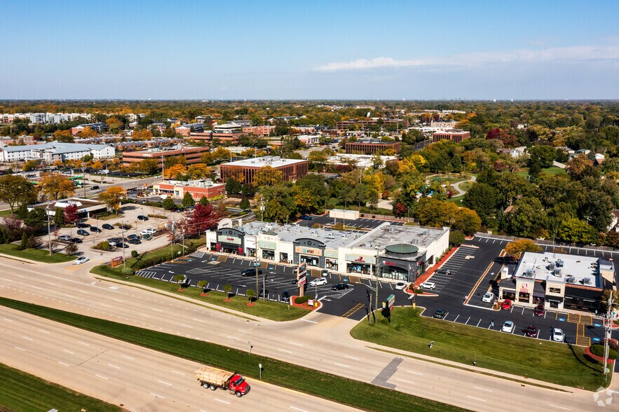 More Photos Of 17W480-17W512 22nd St, Oakbrook Terrace Freestanding For Lease