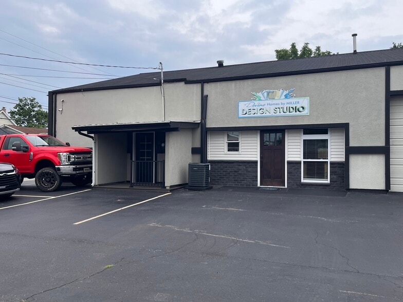 More Photos Of 521 E Marion St, Mishawaka Service For Sale