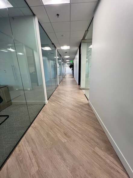 More Photos Of 12377 Merit Dr, Dallas Office For Lease