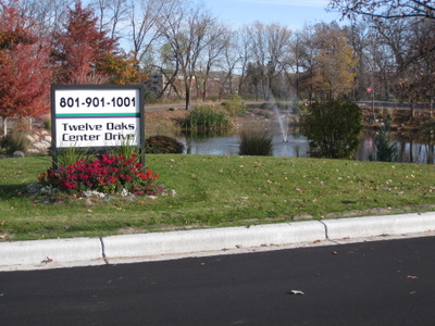 Primary Photo Of 901 Twelve Oaks Center Dr, Wayzata Office For Lease