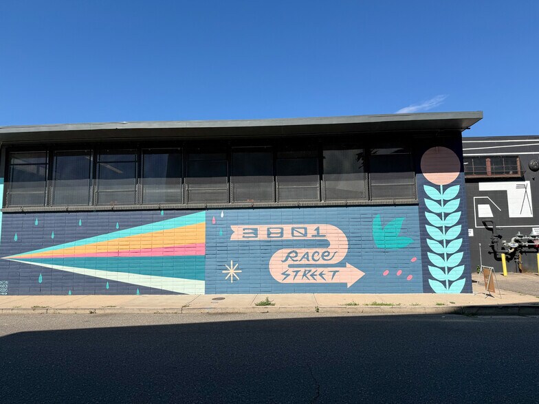 More Photos Of 3801 Race St, Denver Showroom For Lease