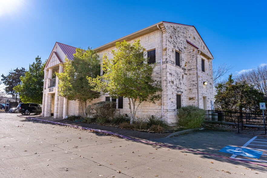 More Photos Of 3012 Ridge Rd, Rockwall Office For Lease