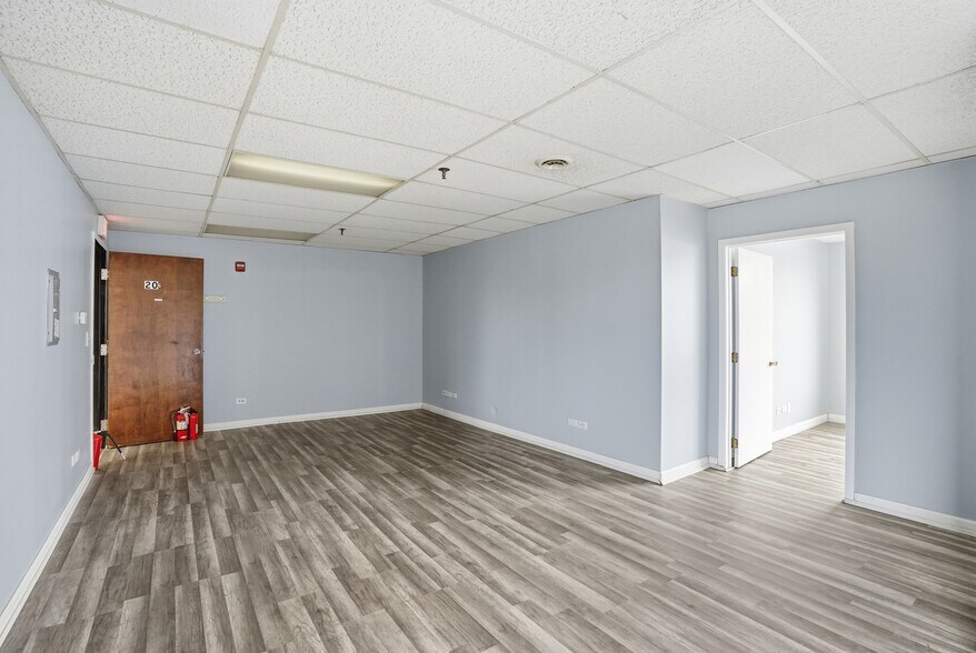 More Photos Of 2071 Irving Park Rd, Hanover Park Medical For Sale