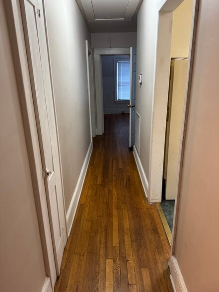 More Photos Of 4003 Old Buncombe Rd, Greenville Office Residential For Sale