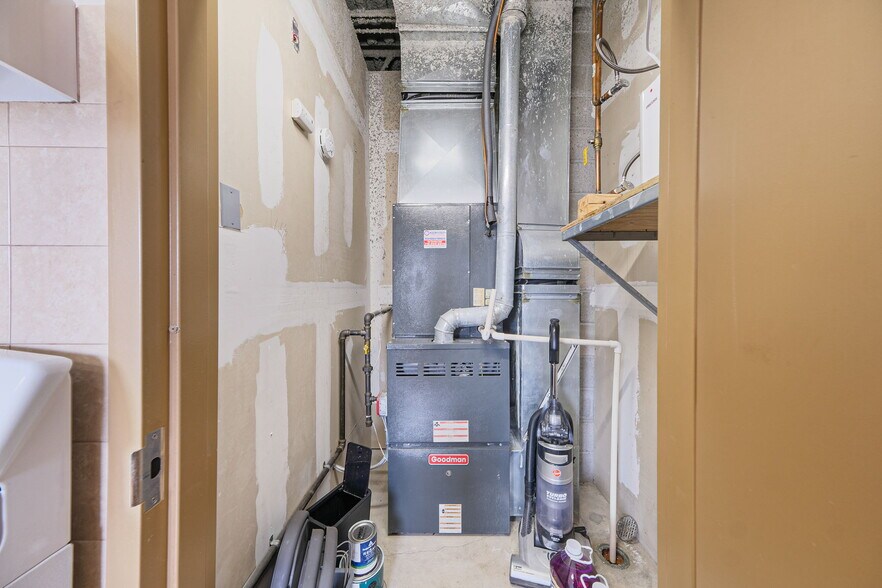 More Photos Of 1815 128th St, College Point Manufacturing For Sale