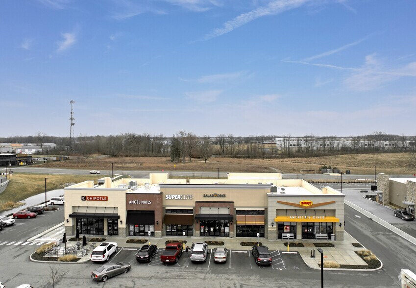 More Photos Of 827 E State Road 32, Westfield Fast Food For Lease