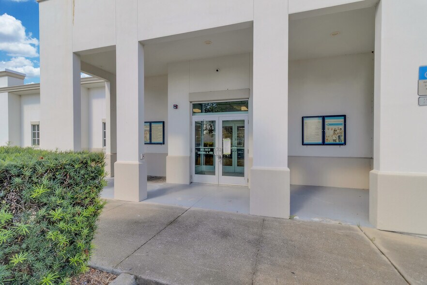 More Photos Of 1201 E Oak St, Kissimmee Office For Sale