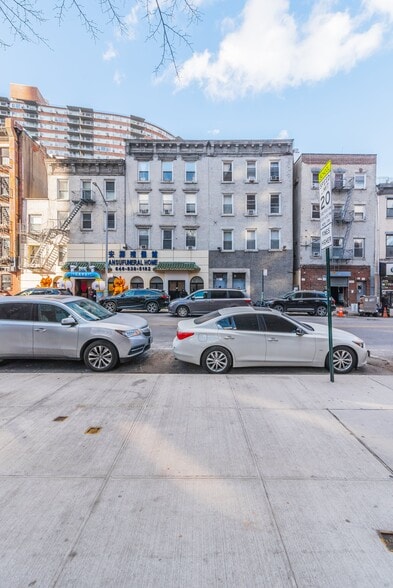 More Photos Of 35 Madison St, New York Apartments For Sale