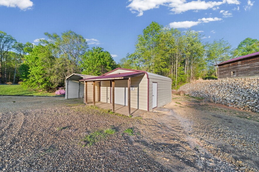 More Photos Of 125 Woodhaven Rd, North Wilkesboro Office For Sale