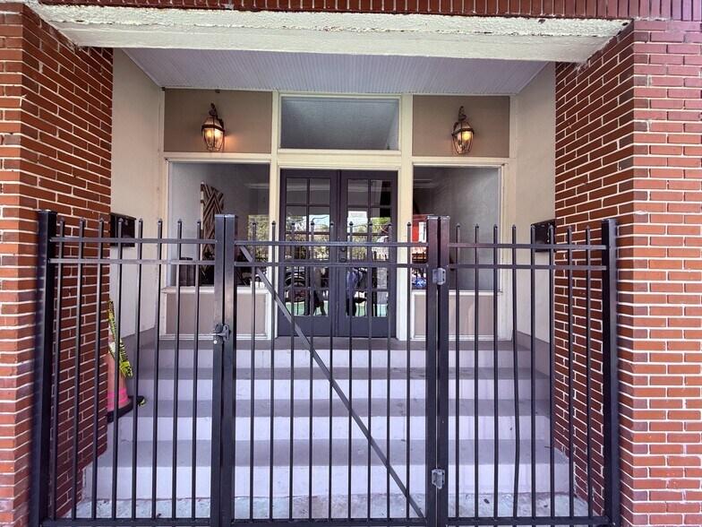 More Photos Of 21 Main St, Titusville General Retail For Sale