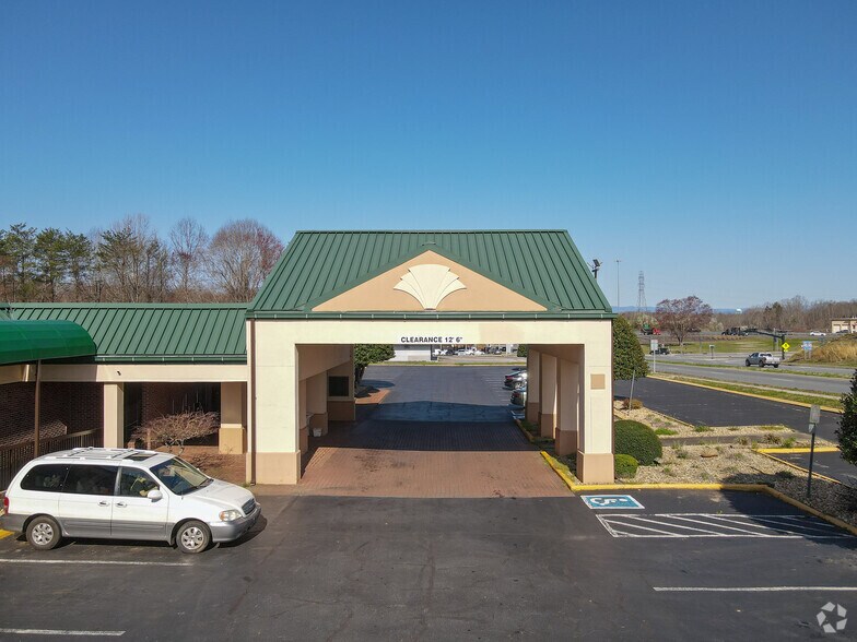 More Photos Of 2400 S Sterling St, Morganton Hotel For Sale