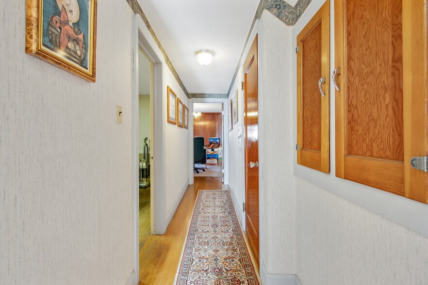 More Photos Of 2025 Clinton St, Buffalo Office For Sale