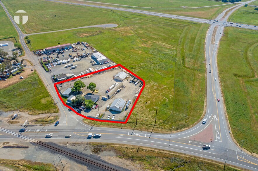 More Photos Of 5020 Commercial Pl, Sheridan Industrial For Sale