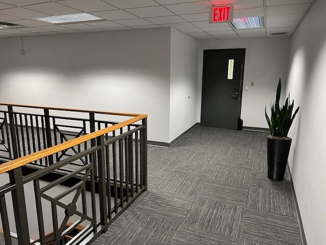 More Photos Of 2985 S Ridge Rd, Green Bay Medical For Lease