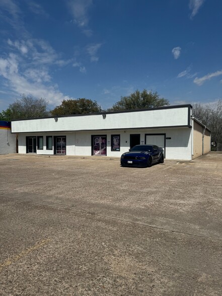 Primary Photo Of 10527 Market St Rd, Houston Freestanding For Lease